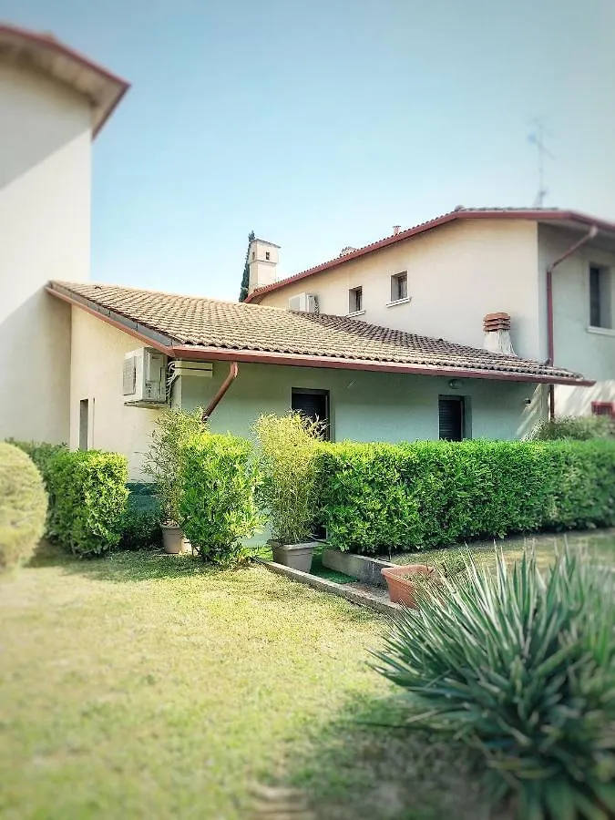 Apartment Appartamento Casa Emilia Sirmione Italy