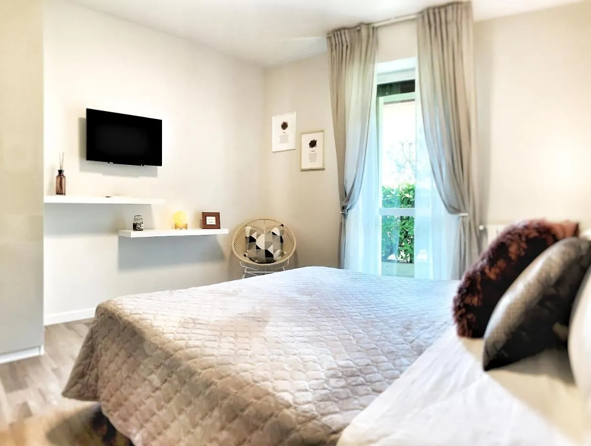 Apartment Appartamento Casa Emilia Sirmione